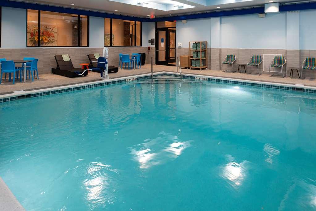 Hilton Garden Inn Kalamazoo Downtown Konforlar fotoğraf