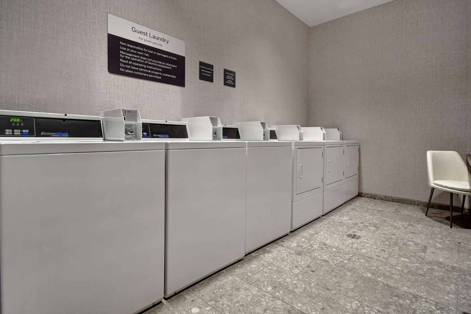 Hilton Garden Inn Kalamazoo Downtown Dış mekan fotoğraf