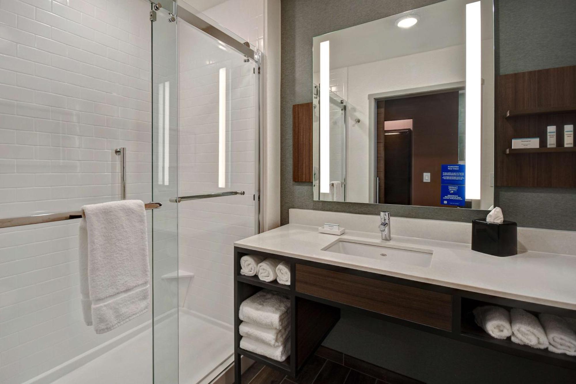 Hilton Garden Inn Kalamazoo Downtown Dış mekan fotoğraf