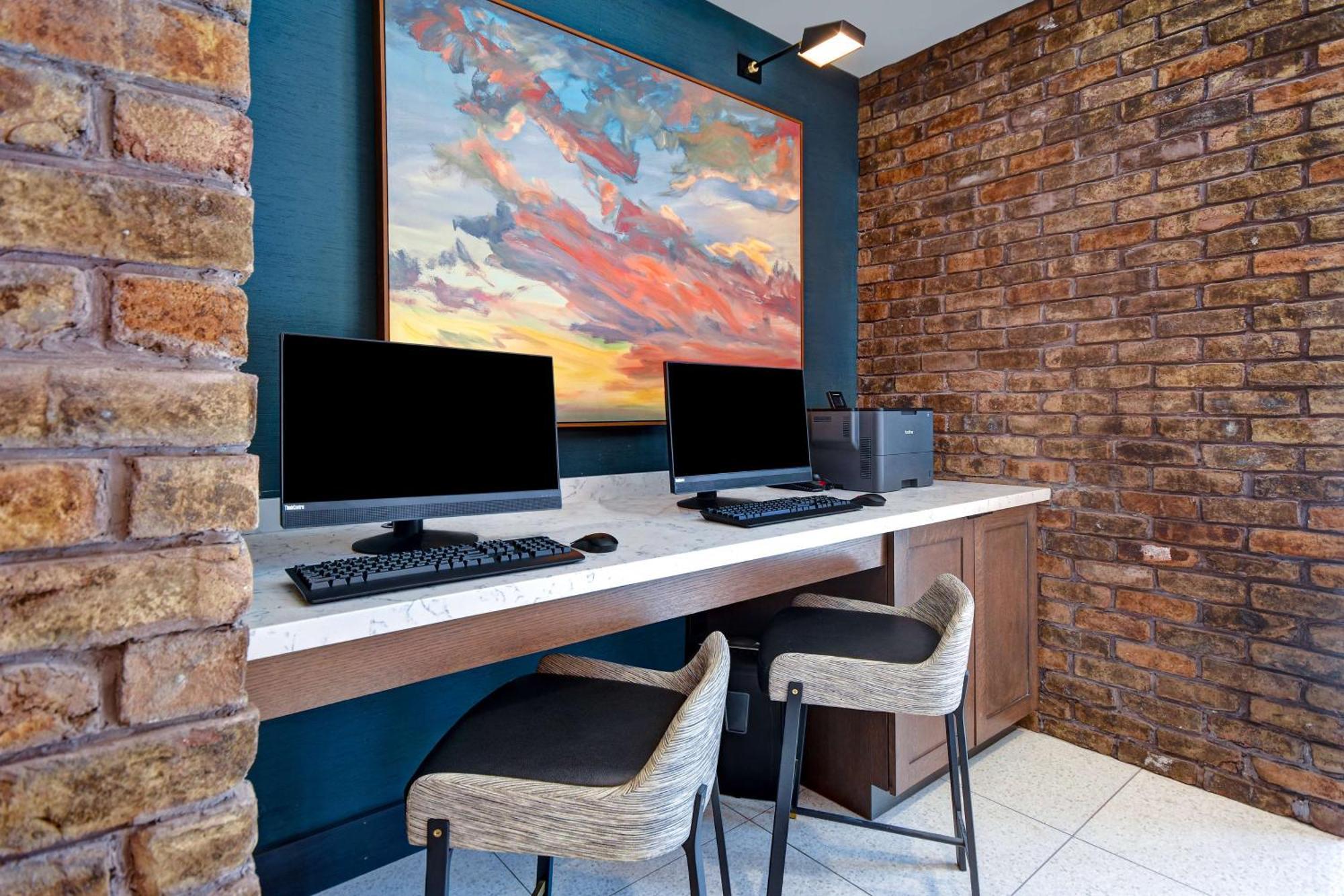 Hilton Garden Inn Kalamazoo Downtown Dış mekan fotoğraf