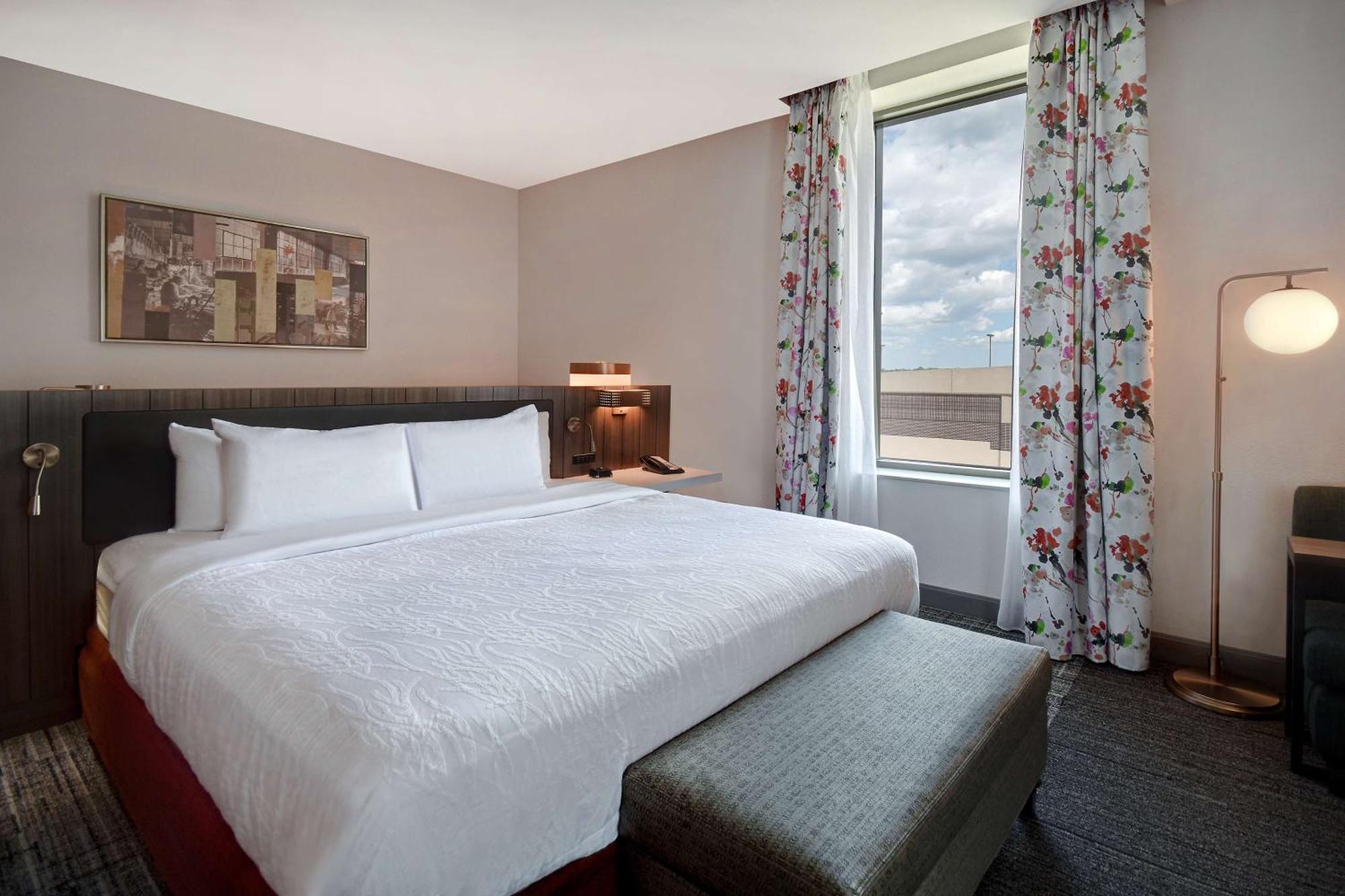 Hilton Garden Inn Kalamazoo Downtown Dış mekan fotoğraf
