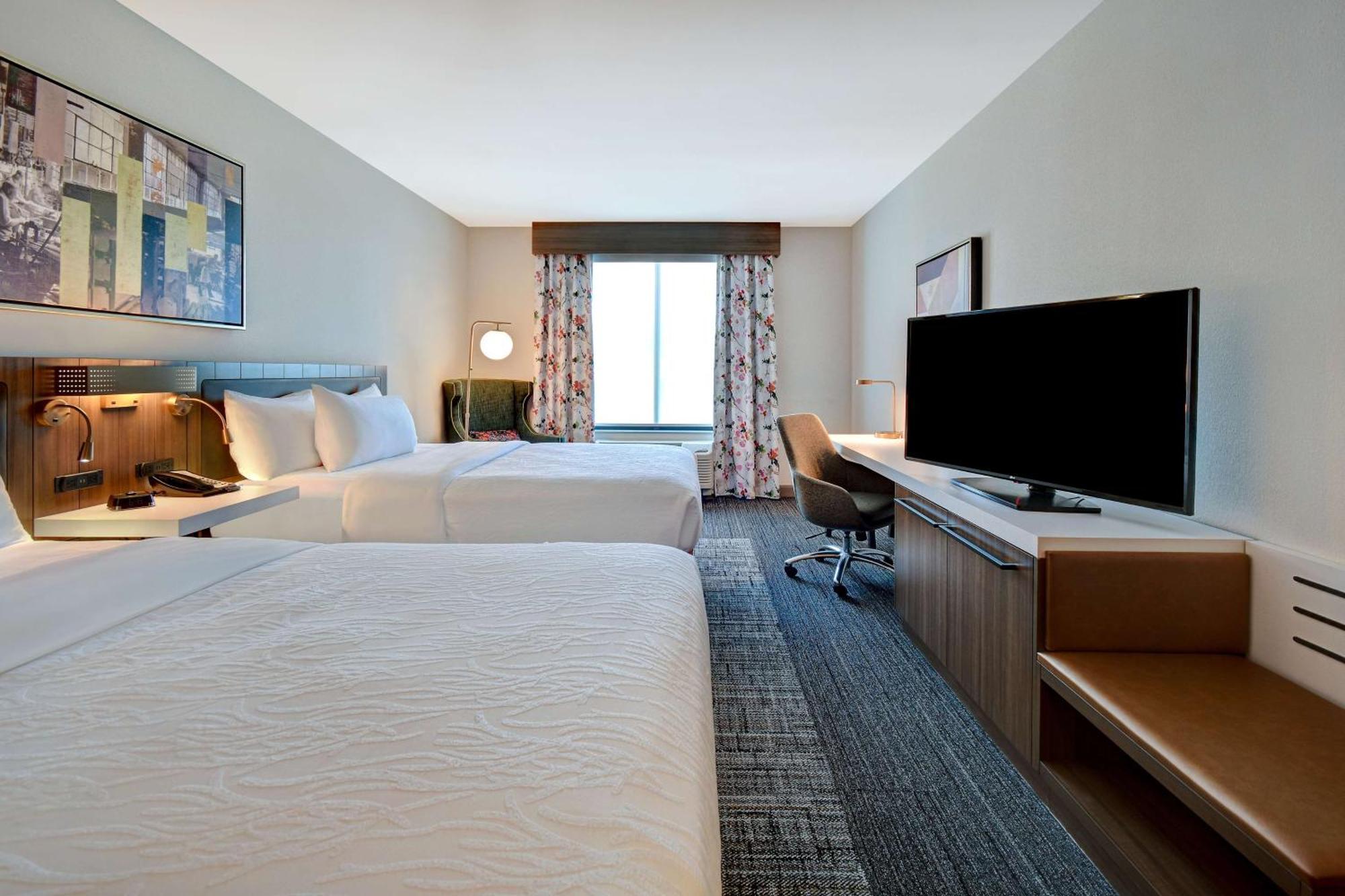 Hilton Garden Inn Kalamazoo Downtown Dış mekan fotoğraf