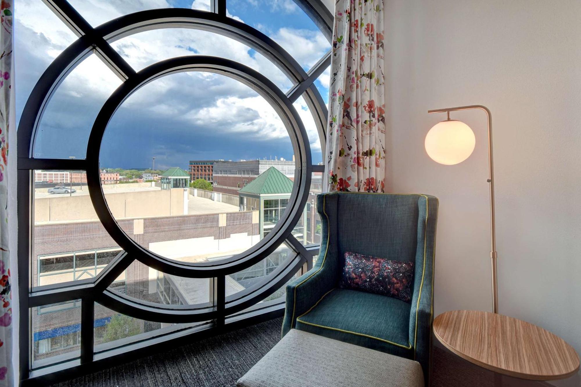 Hilton Garden Inn Kalamazoo Downtown Dış mekan fotoğraf