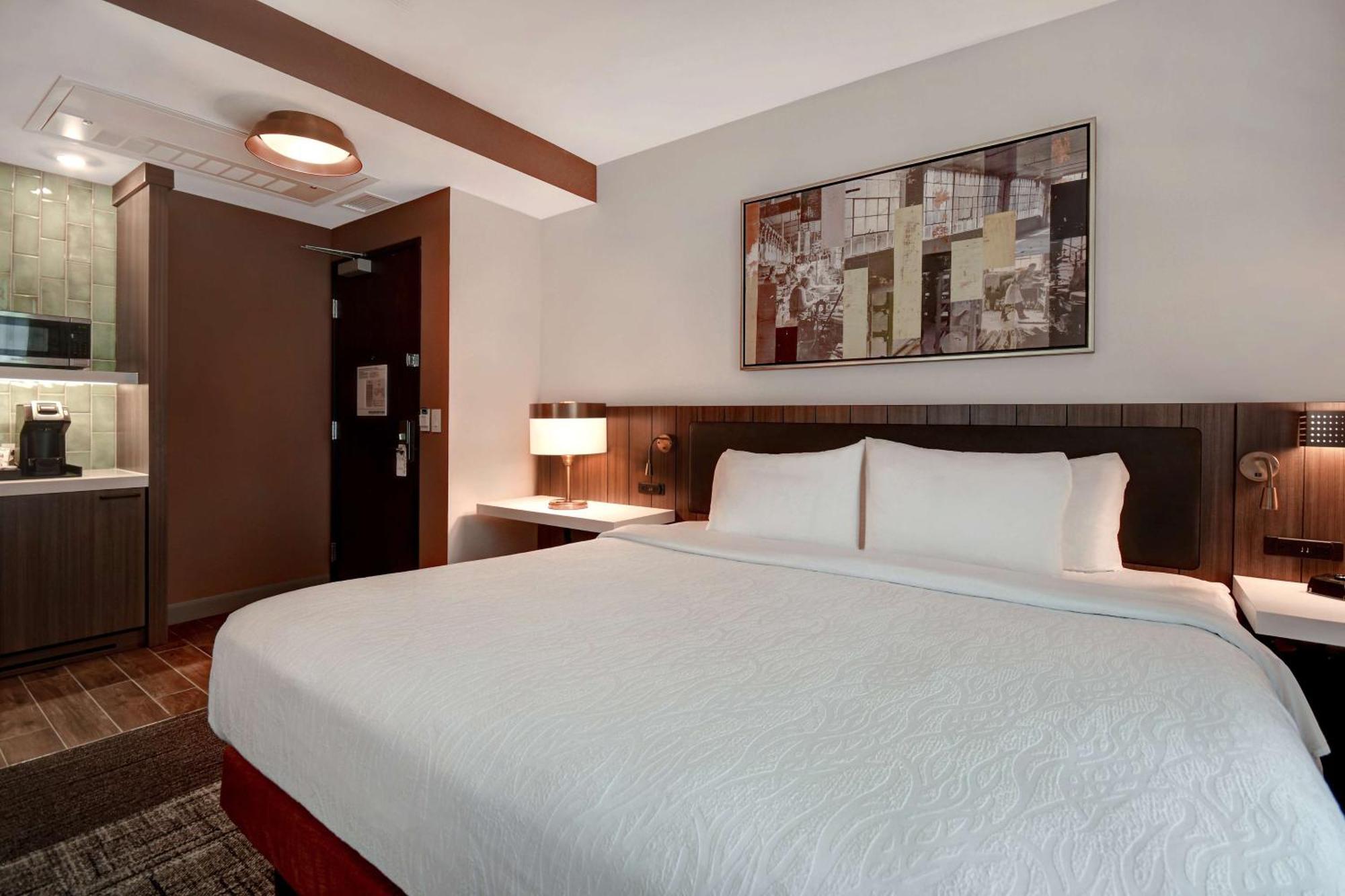 Hilton Garden Inn Kalamazoo Downtown Dış mekan fotoğraf